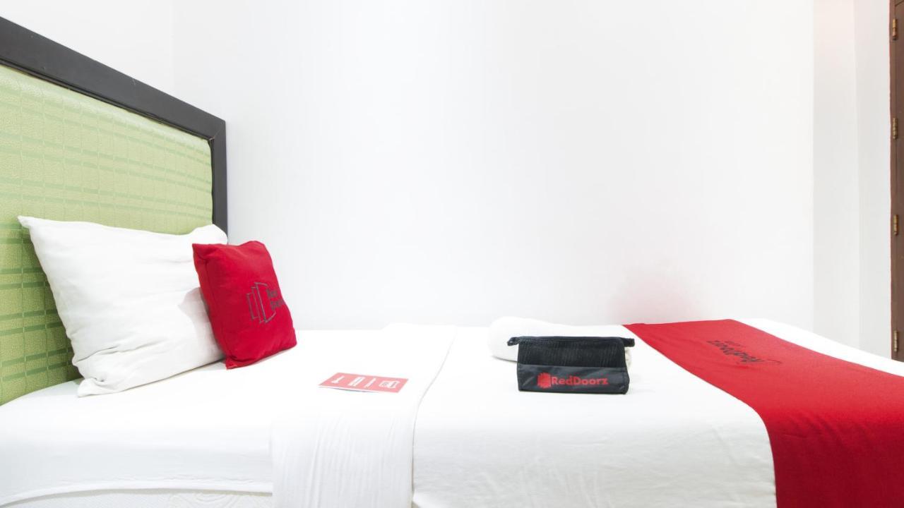 Reddoorz @ Real Fatima Tacloban Hotel Anibong Exterior photo