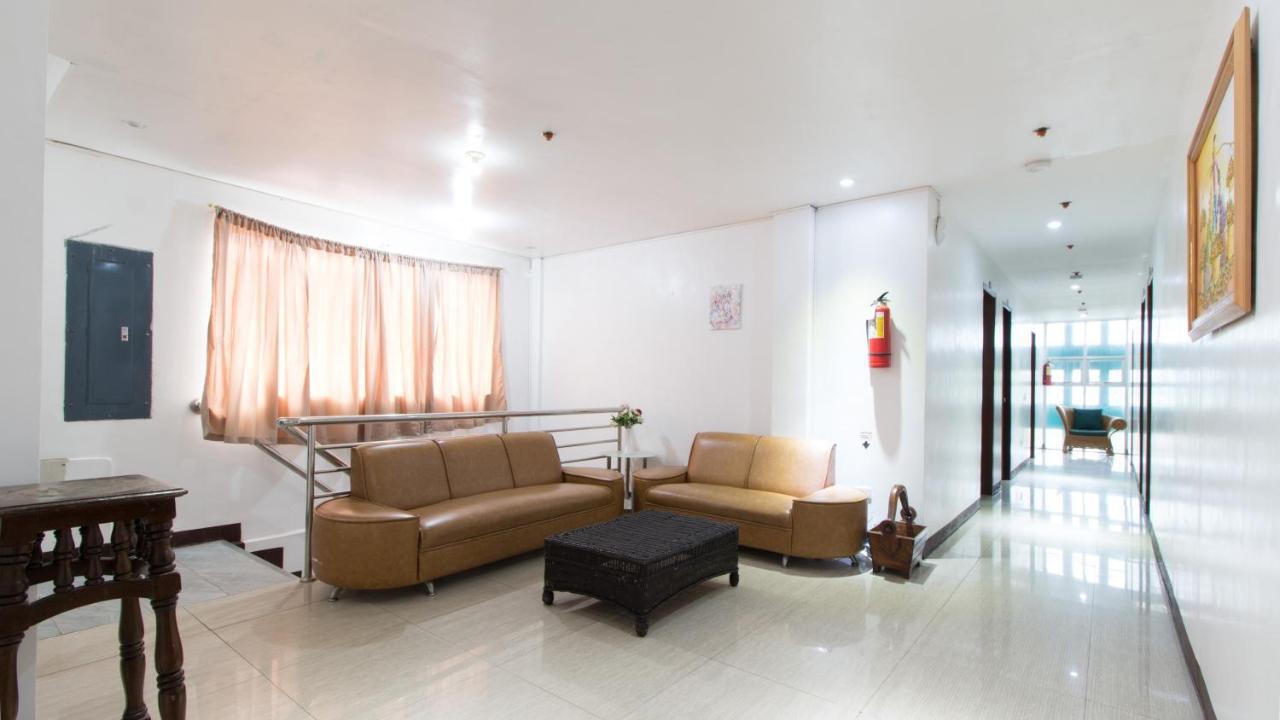 Reddoorz @ Real Fatima Tacloban Hotel Anibong Exterior photo