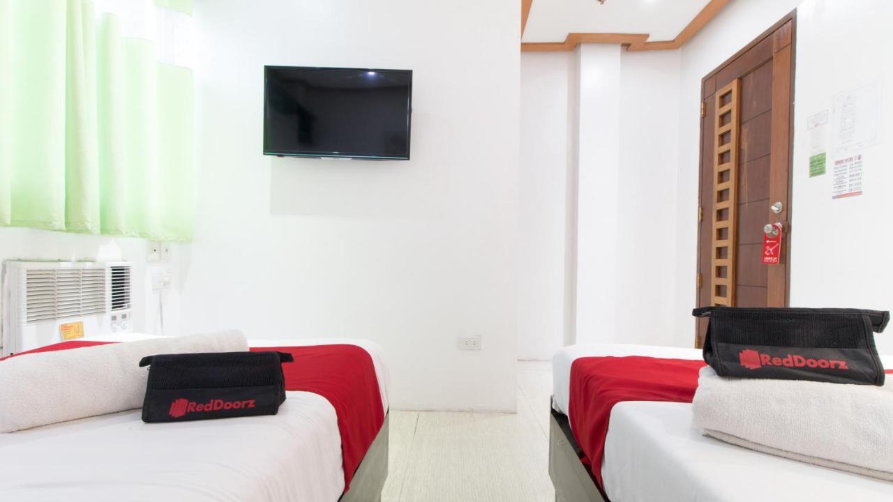 Reddoorz @ Real Fatima Tacloban Hotel Anibong Exterior photo