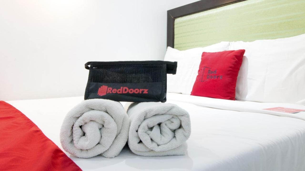 Reddoorz @ Real Fatima Tacloban Hotel Anibong Exterior photo